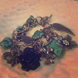 Beautiful vintage charm bracelet